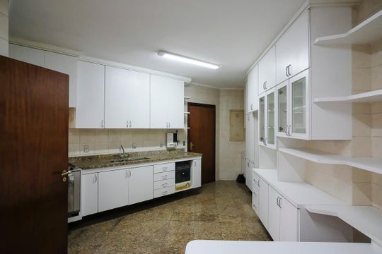 Cozinha de apartamento à venda com 4 quartos, 237m² em Barcelona, São Caetano do Sul