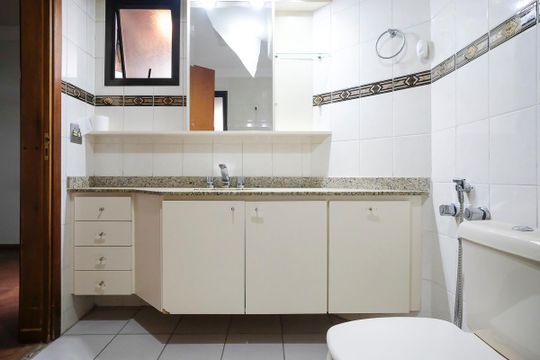 Banheiro da suíte 1 de apartamento à venda com 4 quartos, 237m² em Barcelona, São Caetano do Sul