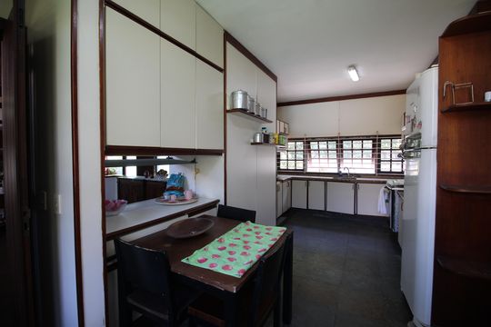 Cozinha de casa de condomínio à venda com 4 quartos, 724m² em Freguesia (Jacarepaguá), Rio de Janeiro