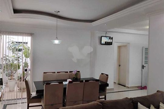 Casa à venda com 4 quartos, 206m² em Vale dos Cebrantes, Jundiaí
