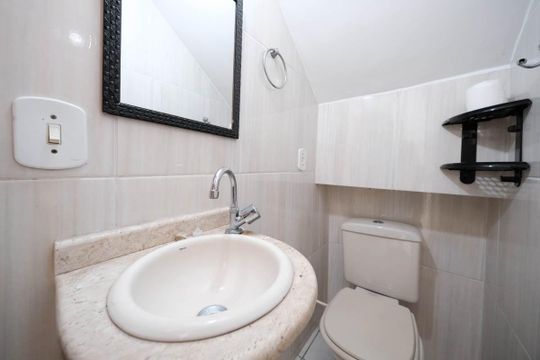 Lavabo de casa de condomínio à venda com 2 quartos, 109m² em Vila Libanesa, São Paulo