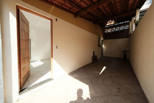 Garagem de casa de condomínio à venda com 2 quartos, 109m² em Vila Libanesa, São Paulo
