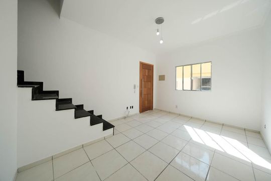 Casa de Condomínio à venda com 2 quartos, 109m² em Vila Libanesa, São Paulo
