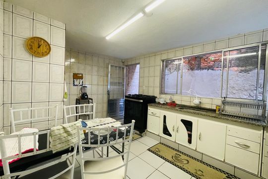 Cozinha de casa à venda com 2 quartos, 125m² em Jardim Paraventi, Guarulhos