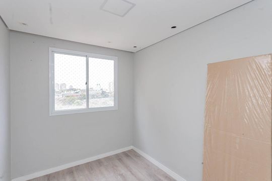 Quarto 1 de apartamento para alugar com 2 quartos, 40m² em Parque Bristol, São Paulo