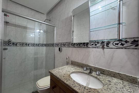 Banheiro Social de apartamento à venda com 4 quartos, 263m² em Recreio dos Bandeirantes, Rio de Janeiro