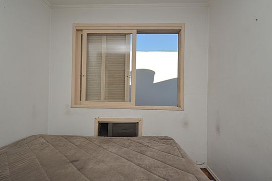 Janela do Quarto 1 de apartamento para alugar com 2 quartos, 64m² em Higienópolis, Porto Alegre