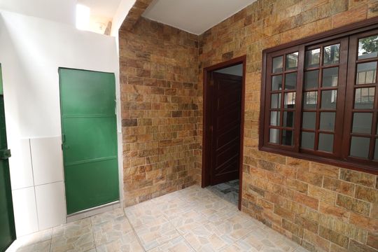 Varanda de casa para alugar com 2 quartos, 82m² em Praia da Bandeira, Rio de Janeiro