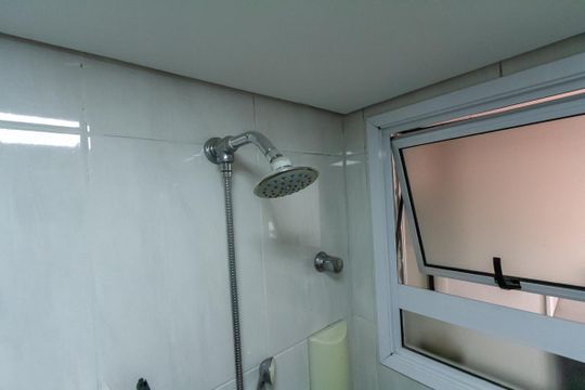 Banheiro Social de apartamento à venda com 3 quartos, 67m² em Baeta Neves, São Bernardo do Campo