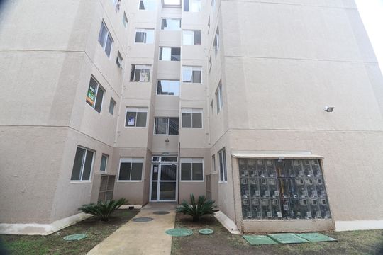 Fachada do bloco de apartamento para alugar com 2 quartos, 42m² em Fátima, Canoas