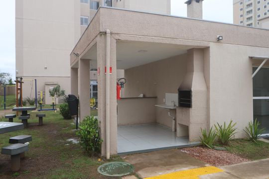 Área comum - Churrasqueira de apartamento para alugar com 2 quartos, 42m² em Fátima, Canoas
