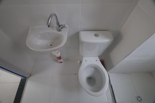 Banheiro de apartamento para alugar com 2 quartos, 42m² em Fátima, Canoas