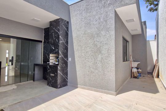 Área Externa de casa à venda com 3 quartos, 100m² em Francisco Pereira, Lagoa Santa