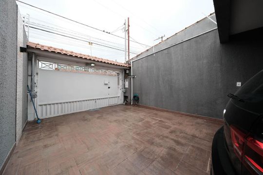 Garagem de casa para alugar com 3 quartos, 250m² em Parque Boturussu, São Paulo