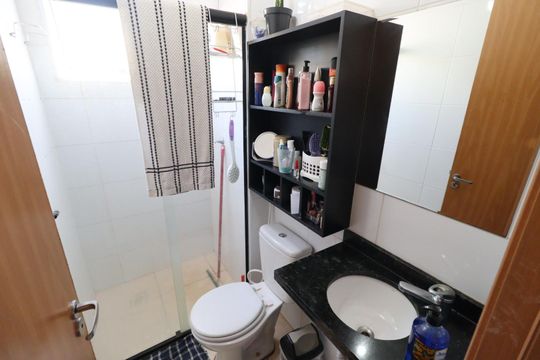 Banheiro de apartamento para alugar com 2 quartos, 46m² em Jardim Ouro Branco, Ribeirão Preto