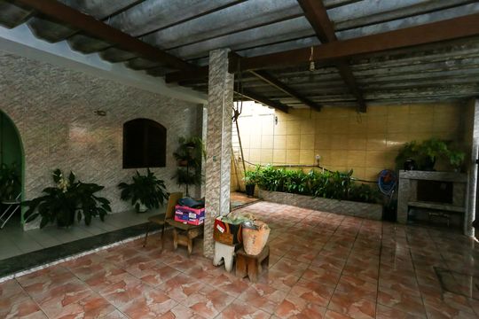 Garagem de casa para alugar com 4 quartos, 250m² em Parque Monte Alegre, Taboão da Serra