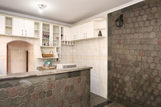 Cozinha de casa à venda com 3 quartos, 160m² em Vila Monte Santo, São Paulo
