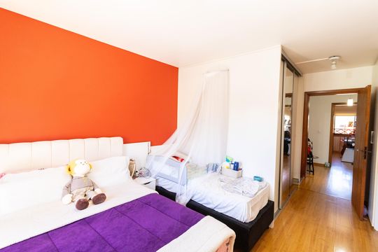 Suíte de casa à venda com 3 quartos, 172m² em Espírito Santo, Porto Alegre