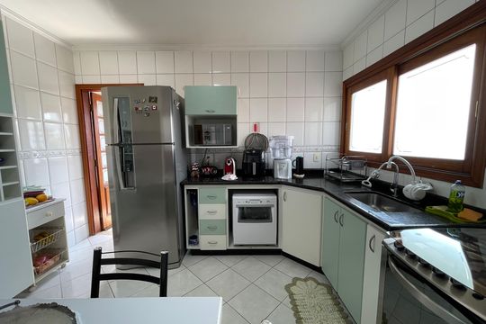 Cozinha de casa à venda com 3 quartos, 235m² em Jaguaré, São Paulo