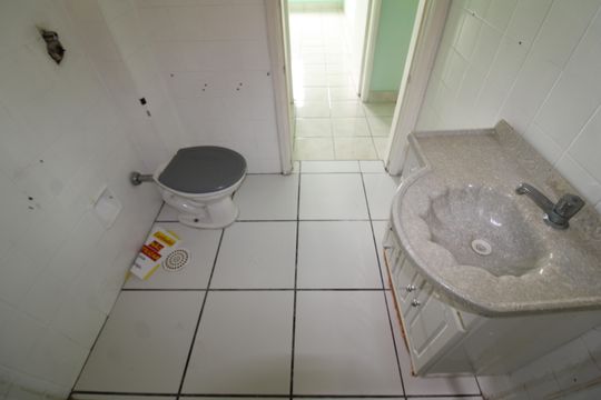 Banheiro de apartamento para alugar com 3 quartos, 75m² em Parque Mandaqui, São Paulo