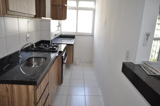 Cozinha de apartamento para alugar com 2 quartos, 52m² em Del Castilho, Rio de Janeiro