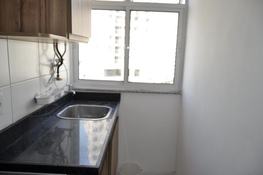 Área de Serviço de apartamento para alugar com 2 quartos, 52m² em Del Castilho, Rio de Janeiro