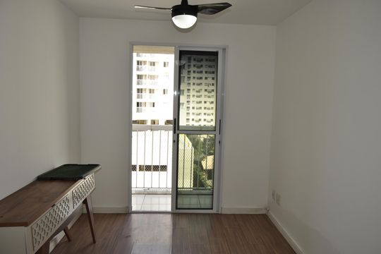 Apartamento para alugar com 2 quartos, 52m² em Del Castilho, Rio de Janeiro