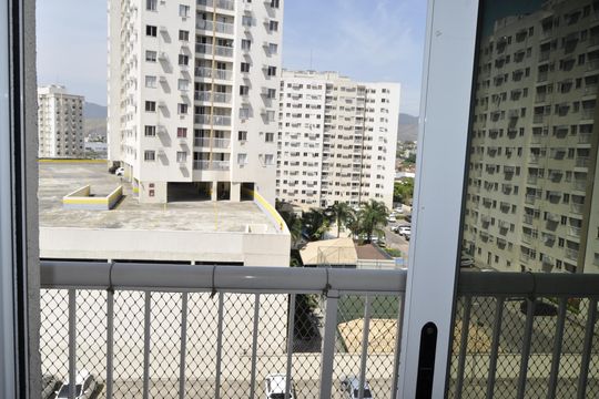 Varanda de apartamento para alugar com 2 quartos, 52m² em Del Castilho, Rio de Janeiro