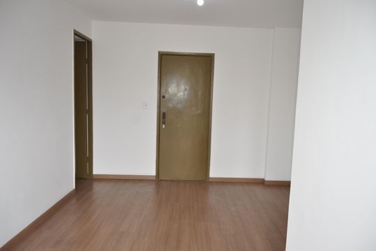 Sala de apartamento à venda com 2 quartos, 46m² em Sampaio, Rio de Janeiro
