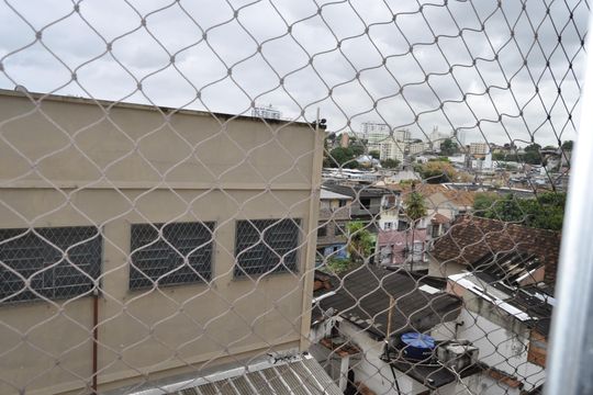 Quarto 1 Vista de apartamento à venda com 2 quartos, 46m² em Sampaio, Rio de Janeiro