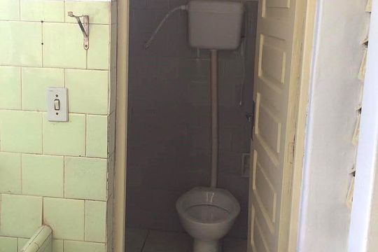 Banheiro de apartamento à venda com 2 quartos, 70m² em Mont’Serrat, Porto Alegre