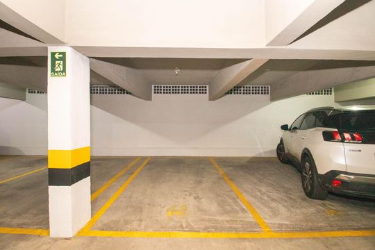 Garagem de apartamento à venda com 6 quartos, 600m² em Mont’serrat, Porto Alegre