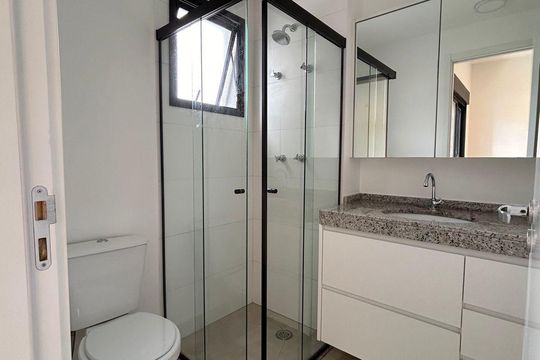 Banheiro 2 de apartamento para alugar com 2 quartos, 64m² em Tamboré, Barueri