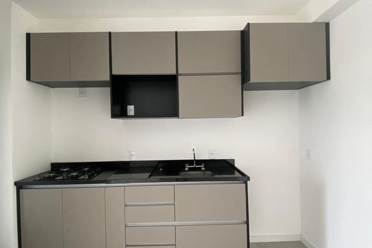 Cozinha de apartamento para alugar com 2 quartos, 64m² em Tamboré, Barueri