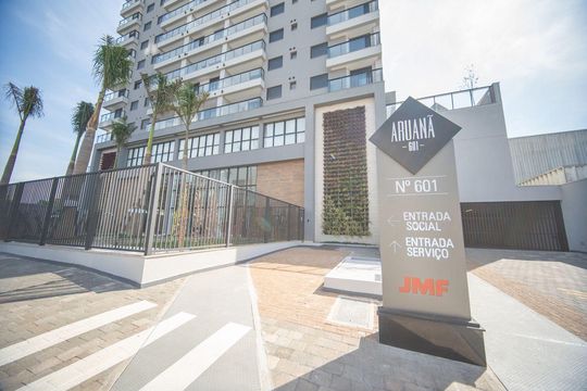 Fachada de apartamento para alugar com 2 quartos, 64m² em Tamboré, Barueri