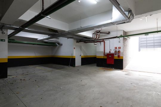 Garagem de apartamento para alugar com 2 quartos, 44m² em Vila Guilhermina, São Paulo