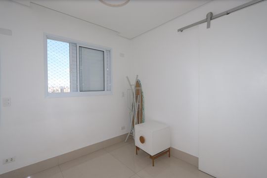 Quarto 1 de apartamento para alugar com 2 quartos, 52m² em Vila Bela, São Paulo