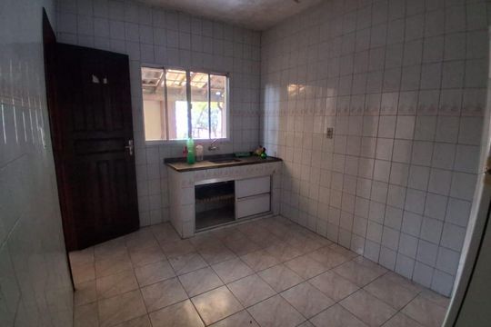 Edícula Cozinha de casa à venda com 3 quartos, 250m² em Baeta Neves, São Bernardo do Campo