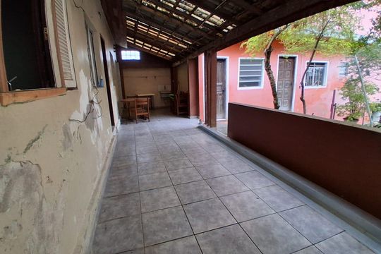 Edícula de casa à venda com 3 quartos, 250m² em Baeta Neves, São Bernardo do Campo