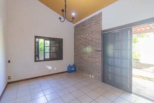 Cozinha e Área de Serviço de casa à venda com 3 quartos, 75m² em Partenon, Porto Alegre