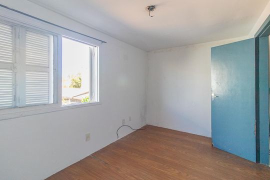 Quarto 2 de casa à venda com 3 quartos, 75m² em Partenon, Porto Alegre