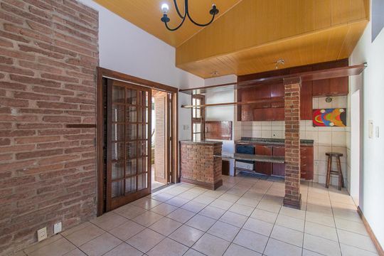 Cozinha e Área de Serviço de casa à venda com 3 quartos, 75m² em Partenon, Porto Alegre