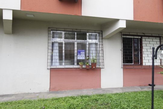 Placa de apartamento para alugar com 1 quarto, 50m² em Cristo Redentor, Porto Alegre