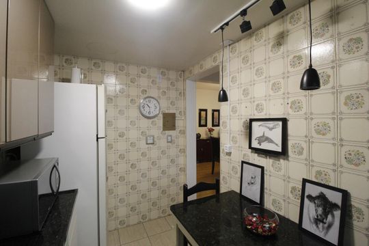 Cozinha de apartamento para alugar com 1 quarto, 50m² em Cristo Redentor, Porto Alegre