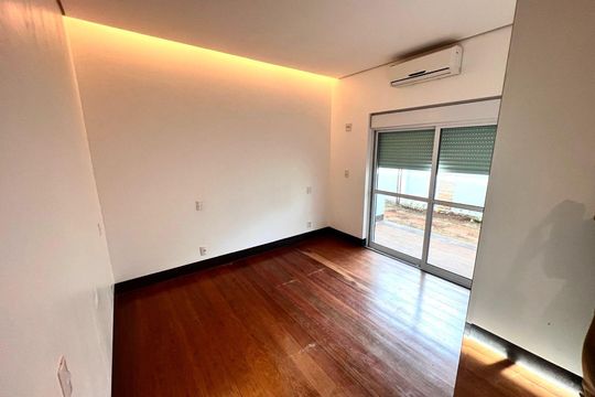 Suíte 4 de casa para alugar com 5 quartos, 1600m² em Jardim Karaíba, Uberlândia