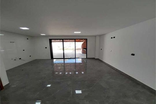 Casa à venda com 3 quartos, 142m² em Parque Oratório, Santo André