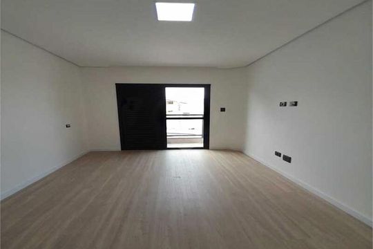 Casa à venda com 3 quartos, 142m² em Parque Oratório, Santo André