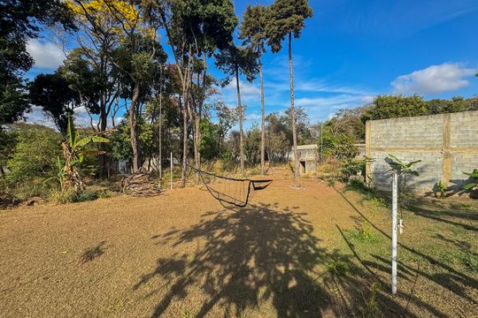 Área externa de casa à venda com 3 quartos, 120m² em Garças, Belo Horizonte