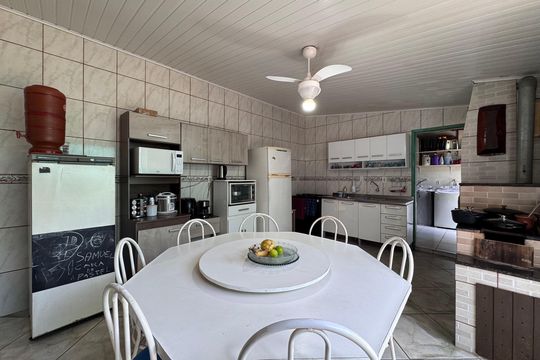 Cozinha de casa à venda com 3 quartos, 110m² em Campina, São Leopoldo