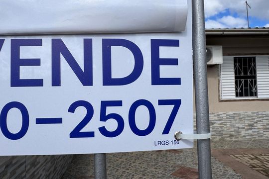 Placa de casa à venda com 3 quartos, 110m² em Campina, São Leopoldo